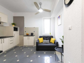 Apartment Iva - One Bedroom Apartment with Balcony